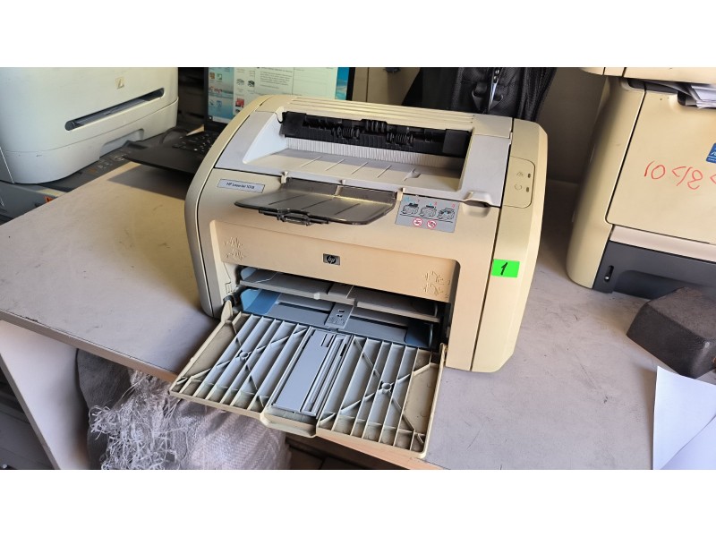 Принтер HP LaserJet 1018 №1