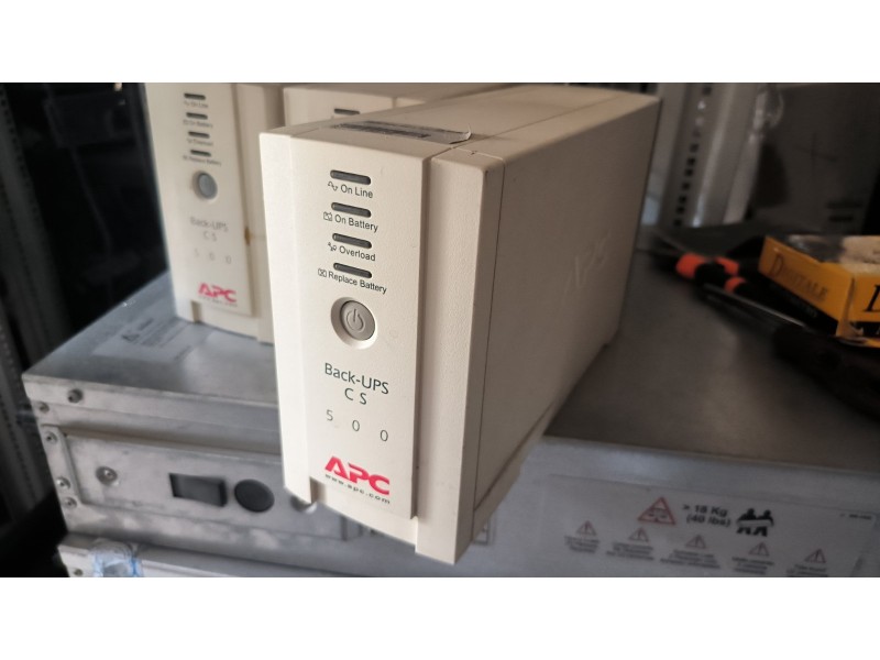 Бесперебойник ДБЖ APC Back-UPS CS 500 (BK500EI)