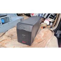 Бесперебійникі APC Smart-UPS 620 SC620I