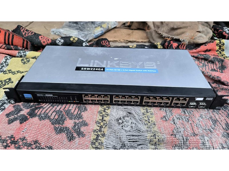 Комутатор Cisco Linksys SRW224G4