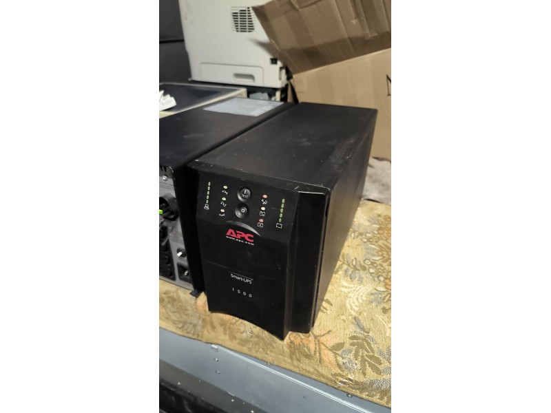 Бесперебійникі APC Smart-UPS 1500 (SUA1500I)