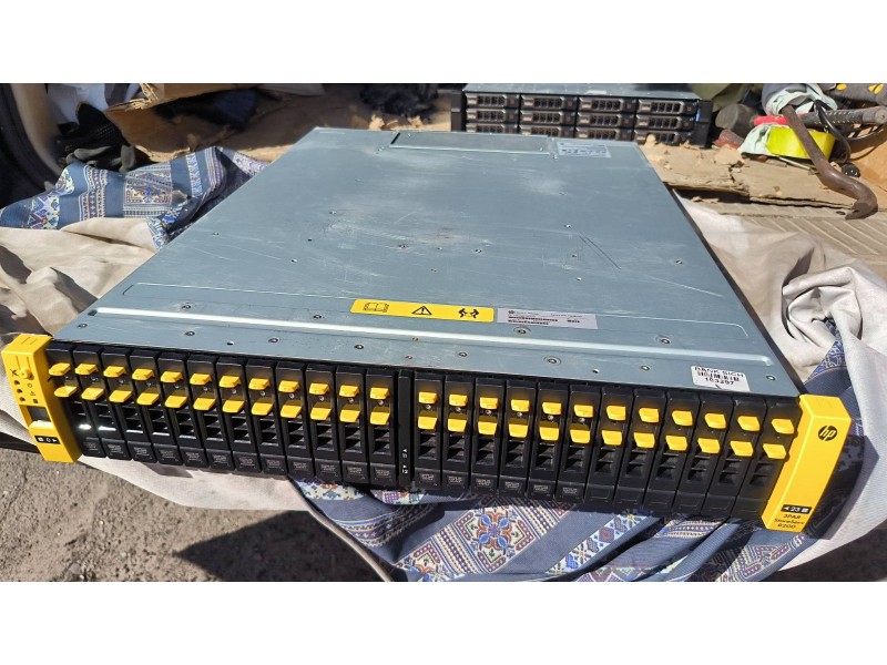 Дисковий масив HPE (HP) 3PAR StoreServ 8200