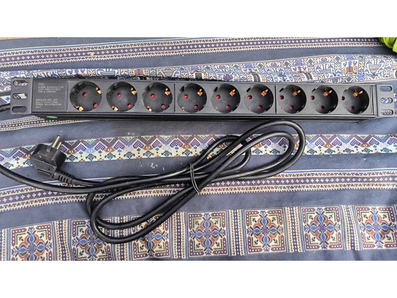PDU до серверної шафи 3500Wt