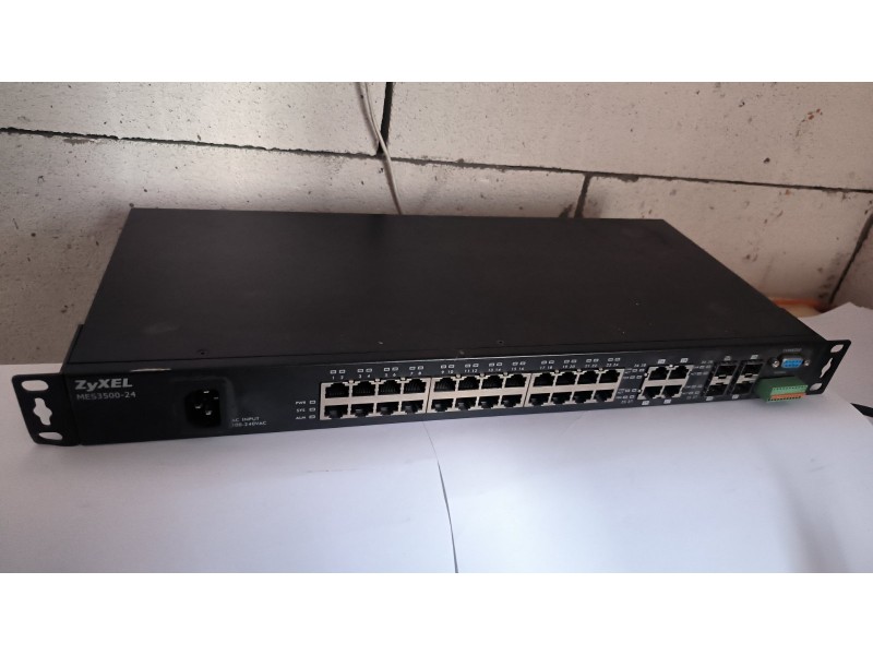 Комутатор ZyXEL MES3500-24
