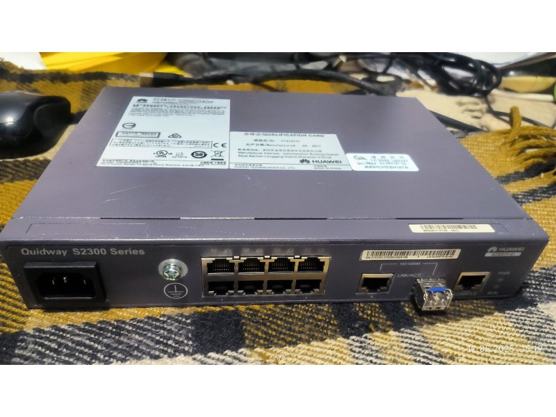 Комутатор керований HUAWEI S2309TP-EI