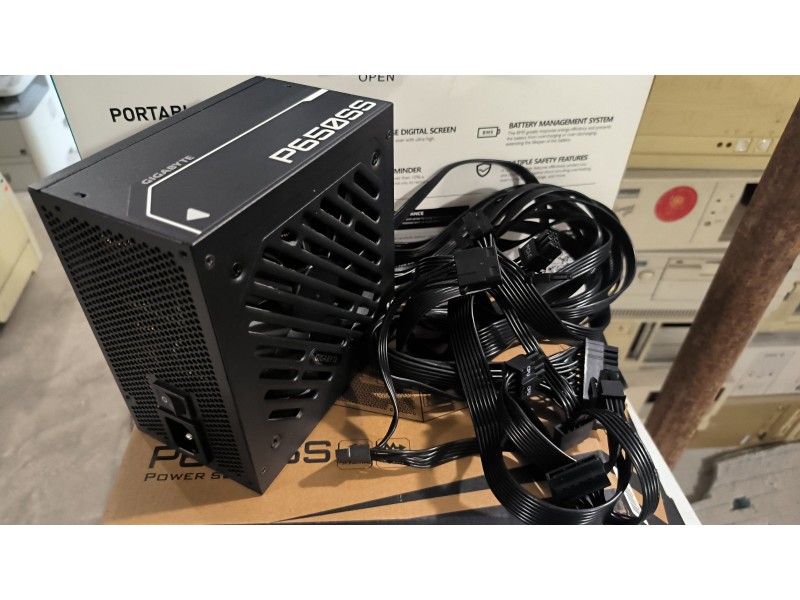 Блок живлення GIGABYTE GP-P650SS 650W