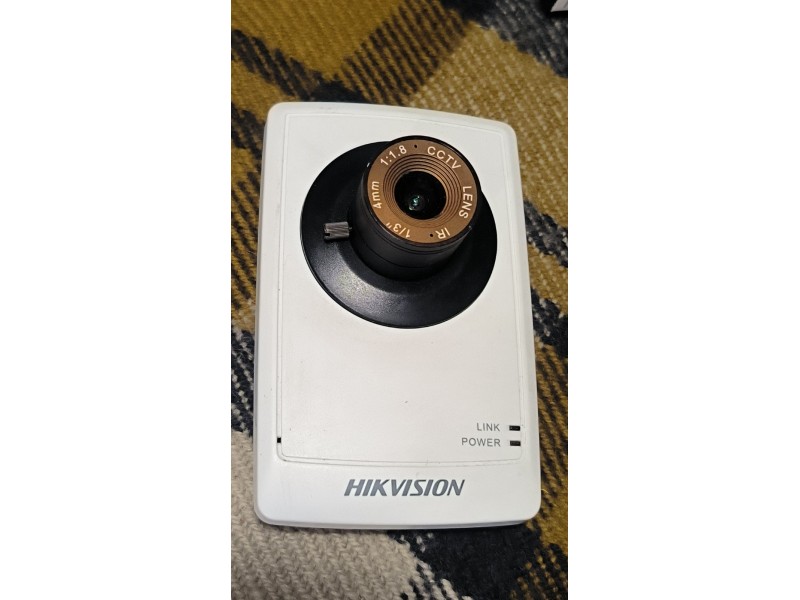 IP відеокамери Hikvision DS-2CD8133F-EW POE