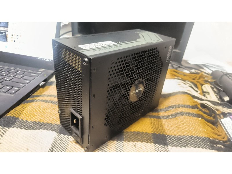 Блок живлення GIGABYTE UD1600PM PG5 AI TOP (GP-UD1600PM PG5)