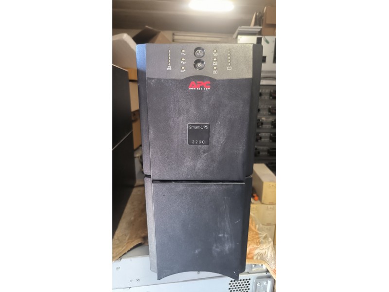 Бесперебійник ДБЖ APC Smart-UPS 2200 SUA2200I