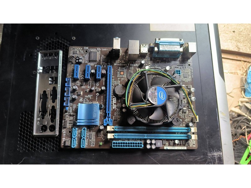 Материнські плати ASUS P8H61-M LX