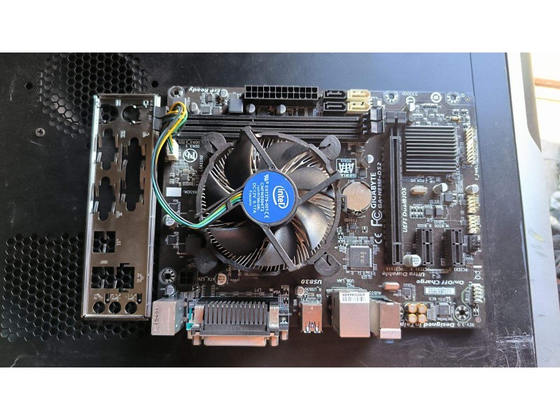 Материнські плати GIGABYTE GA-H81M-DS2