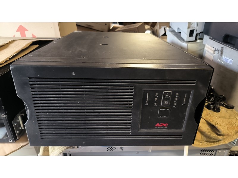 Бесперебійник APC Smart-UPS 5000 (SUA5000RMI5U)