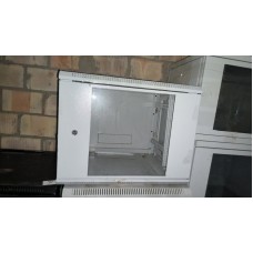 Шафи серверні білі вузьке скло 9U