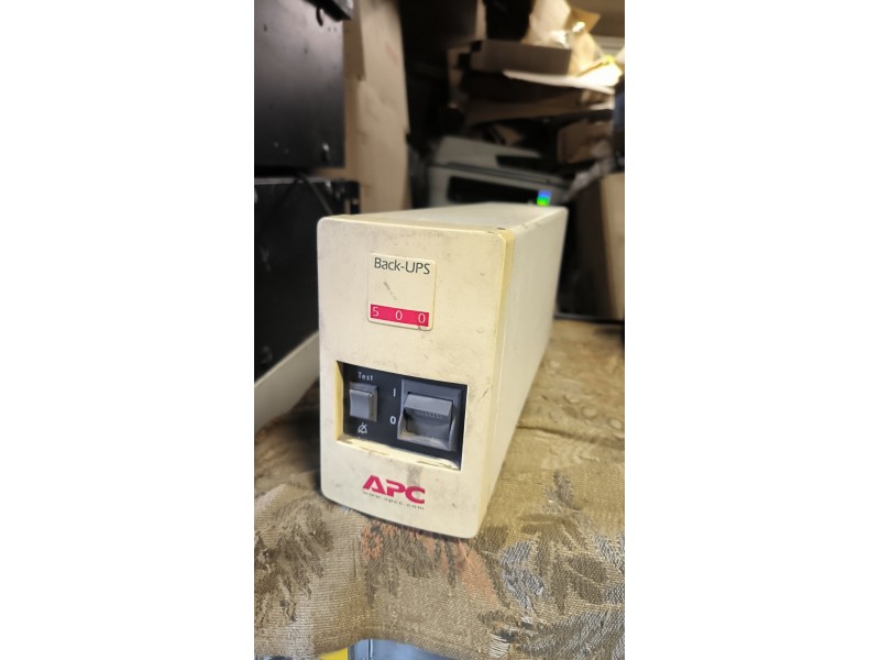 Безперебійник ДБЖ APC Back-UPS 500 BK500I