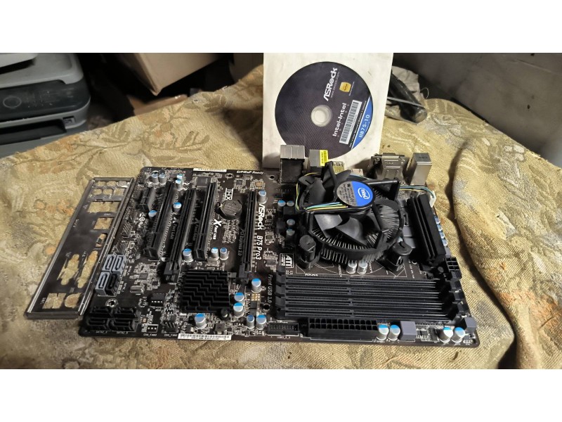 Материнська плата ASRock B75 Pro3
