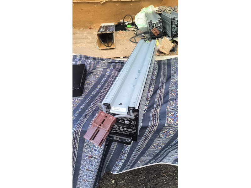 Бокси APC під акумулятори OM-1863B