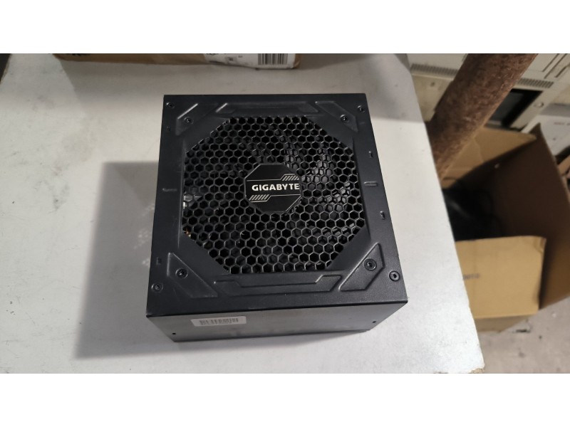 Блок живлення GIGABYTE P750GM 750W