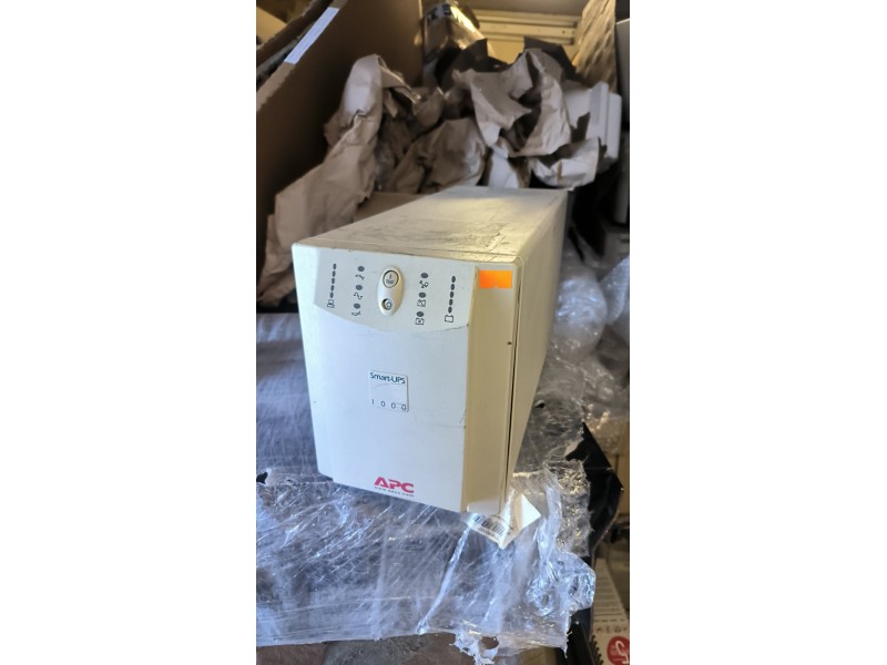 Бесперебійник ДБЖ APC Smart-UPS 1000 SU1000INET