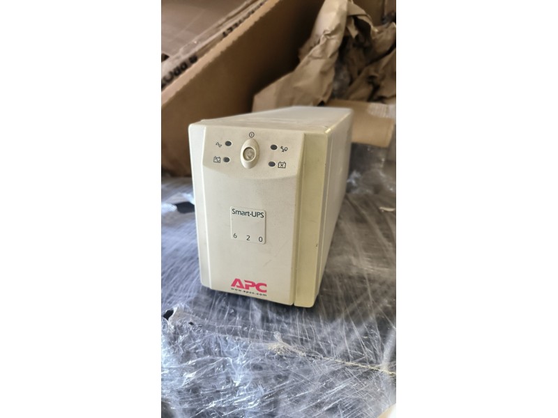 Бесперебійник ДБЖ APC Smart-UPS 620 SU620INET