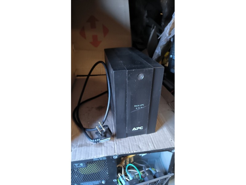 Бесперебійник ДБЖ APC Back-UPS 650 BC650-RSX761