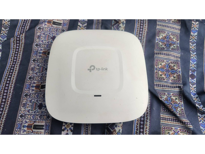 Точка доступу Wi-Fi TP-Link EAP110