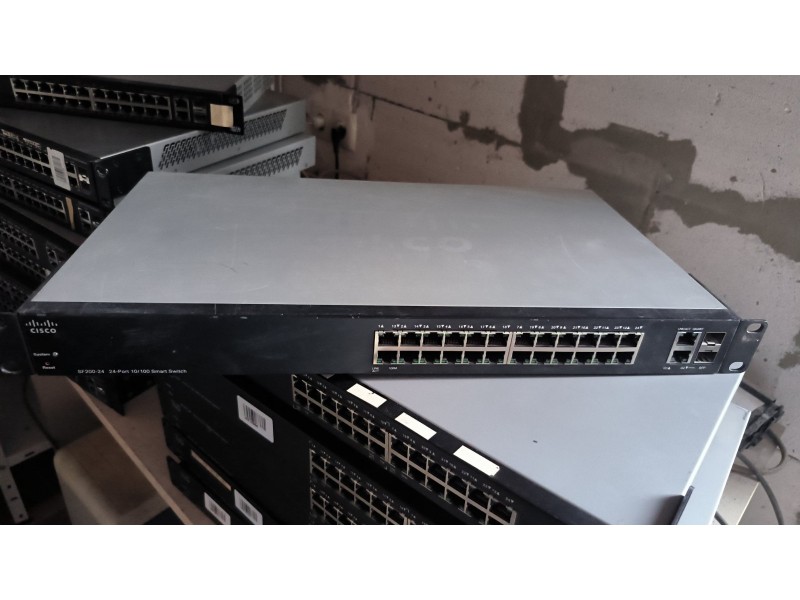 Комутатор CISCO SF200-24 Smart Swith