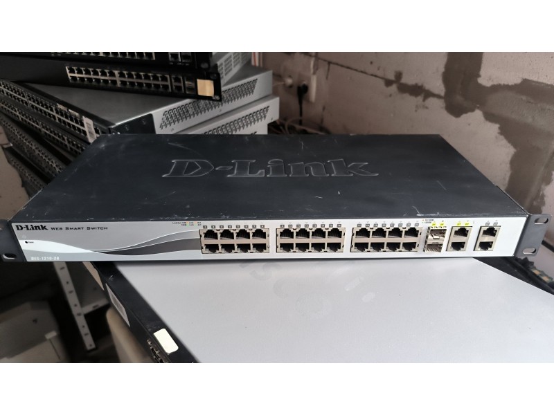 Комутатор D-Link DES-1210-28