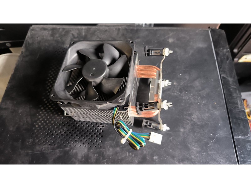 Кулер Cooler Master башта знят з s1156