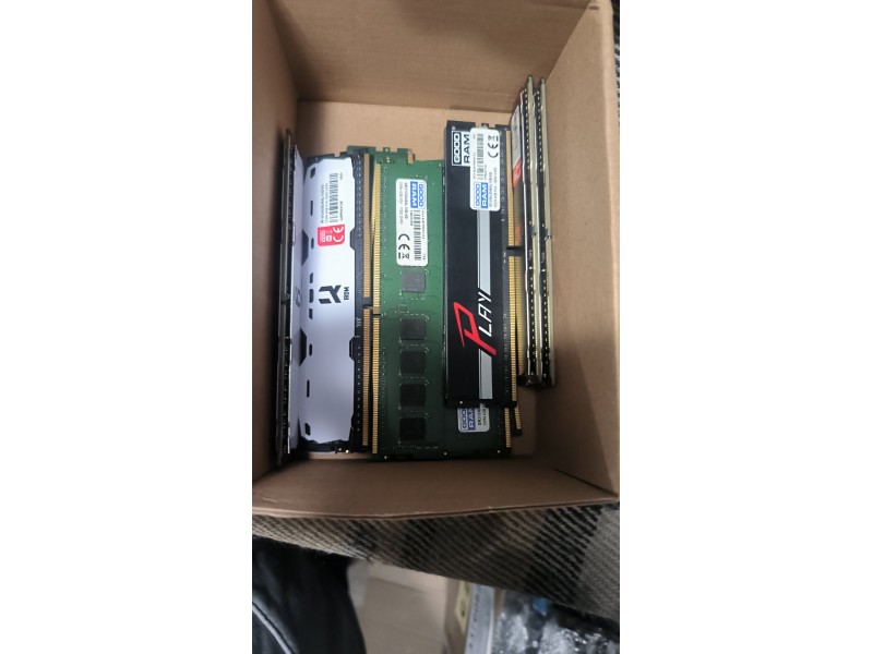 Память до ПК DDR4 4Gb PC4