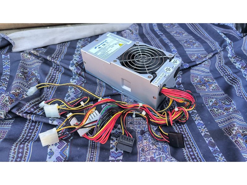 Блок живлення FSP FSP200-50SNT 200W
