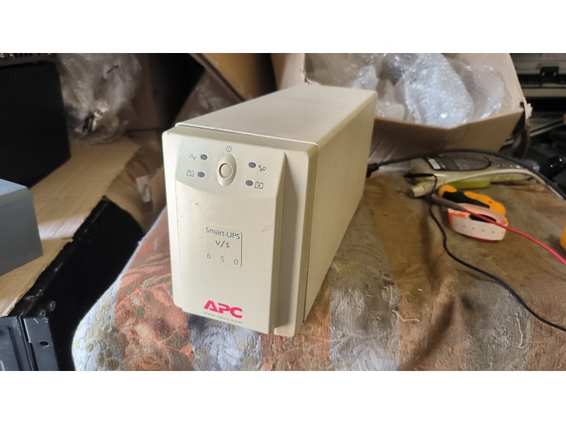 Безперебійник APC SMART-UPS VS650i чиста синусоїда