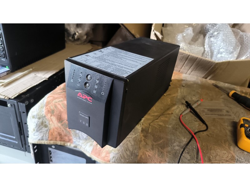 Безперебійник APC SMART-UPS 750 SUA750i чиста синусоїда