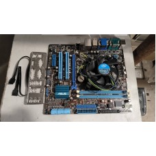 Материнська плата ASUS P7H55-M LE Материнська плата ASUS P7H55-M LE