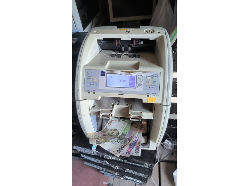 Лічильник банкнот GLORY GFS-120S №112