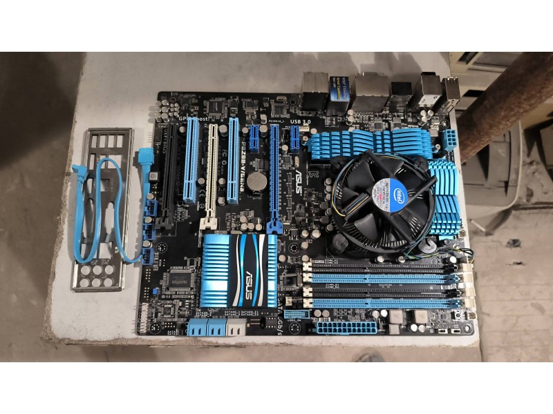 Материнська плата ASUS P8Z68-V/GEN3 + i7-3770